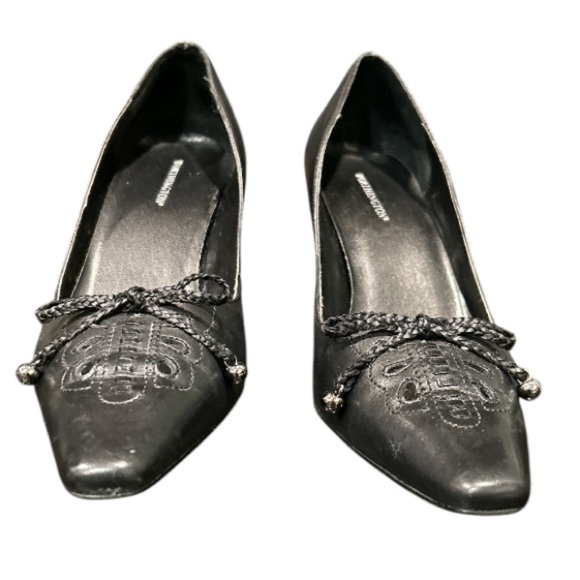 Worthington Black Pointed Toe Pump, gently used in good condition, size 9M. - Picture 3 of 9